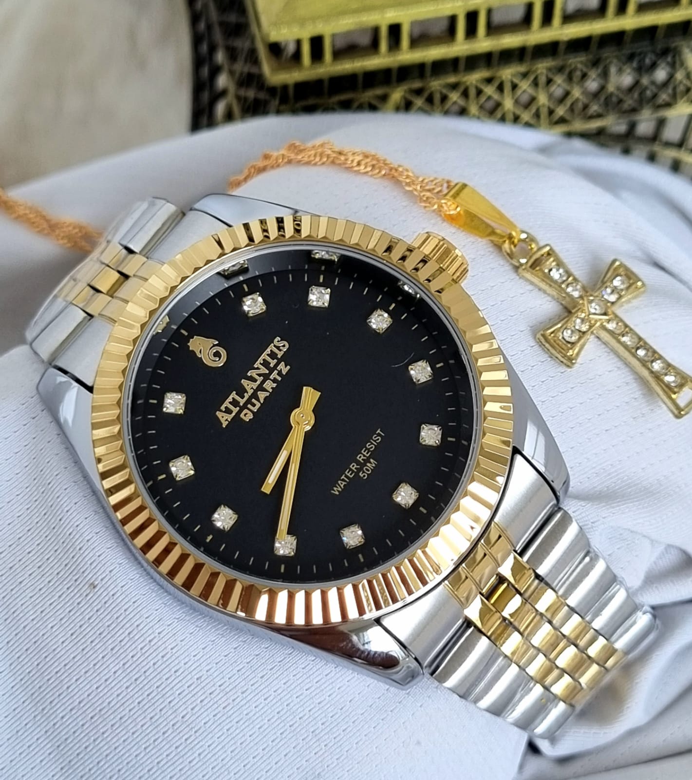 Relógio Feminino Atlantis Misto Fundo Preto Liso A8022K1