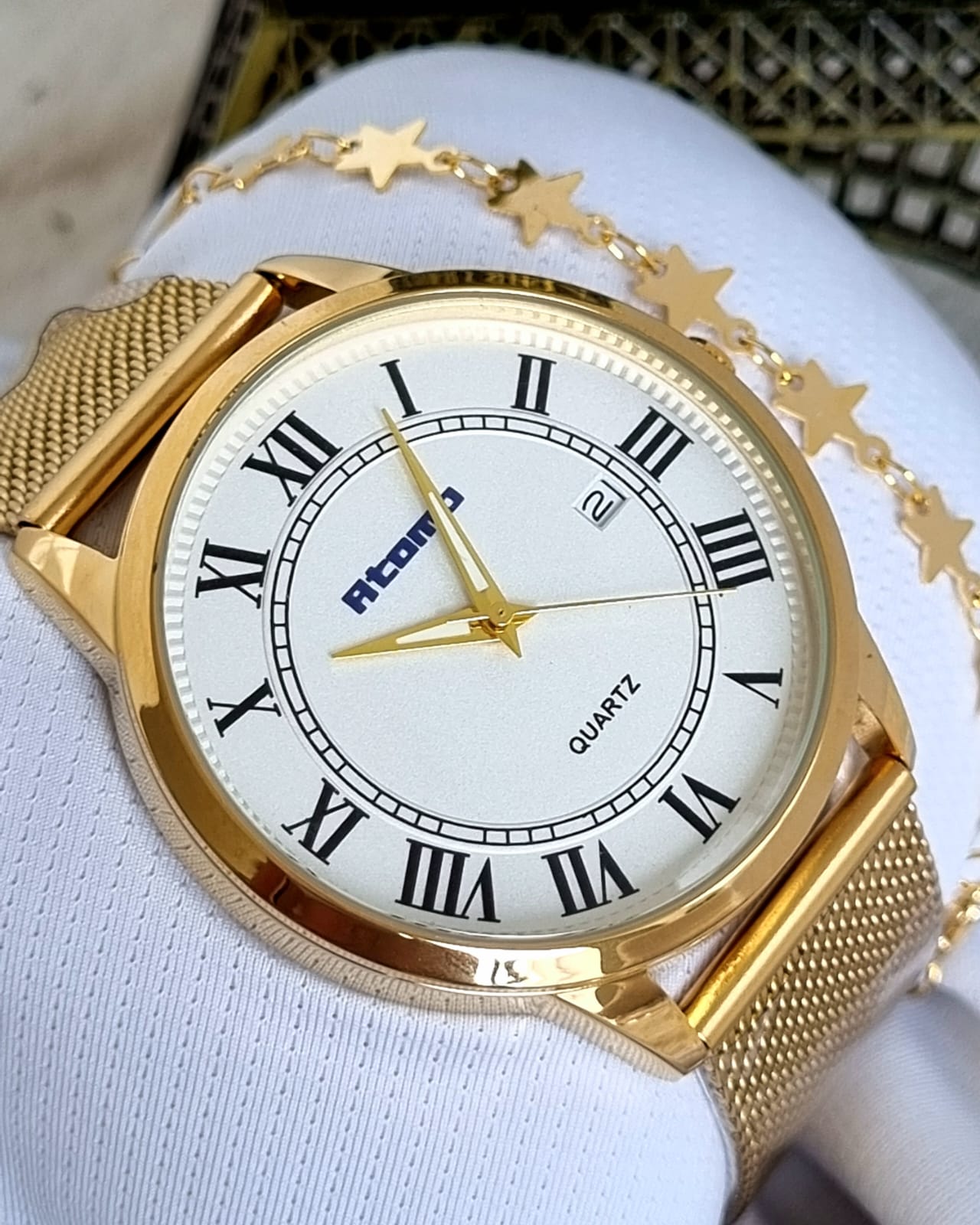 Relógio Feminino Pulseira Esteira Banhado a Ouro Atomo 9187DBk3