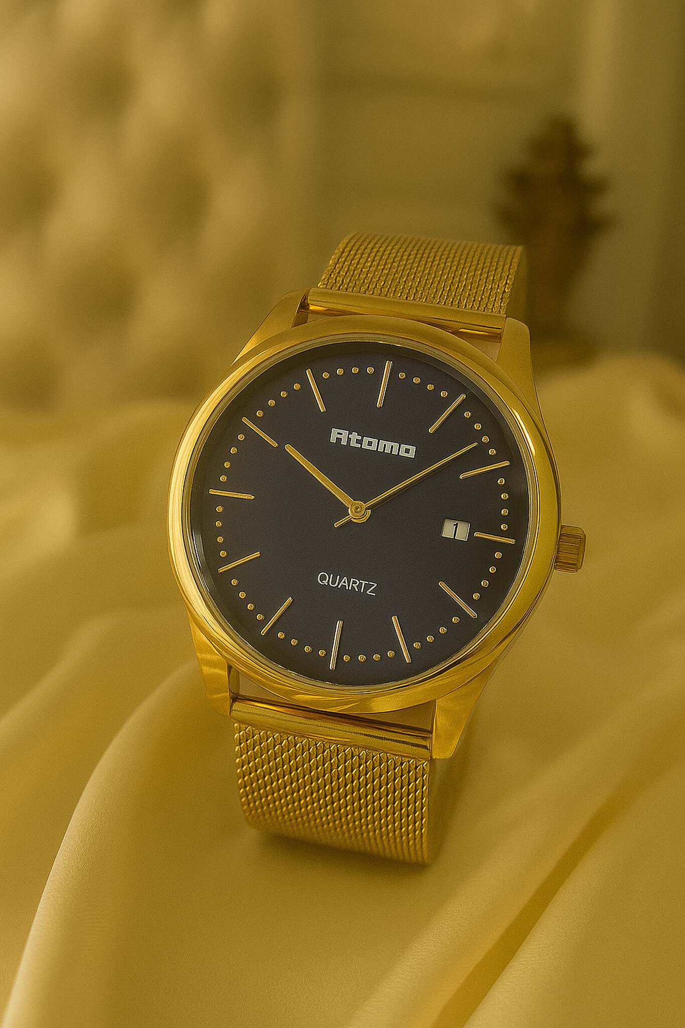 Relógio Feminino Pulseira Esteira Banhado a Ouro Atomo 9079DA