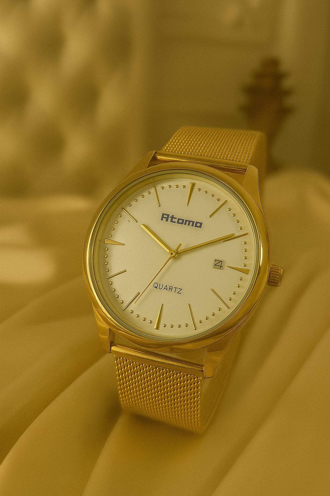 Relógio Feminino Pulseira Esteira Banhado a Ouro Atomo 9079FB