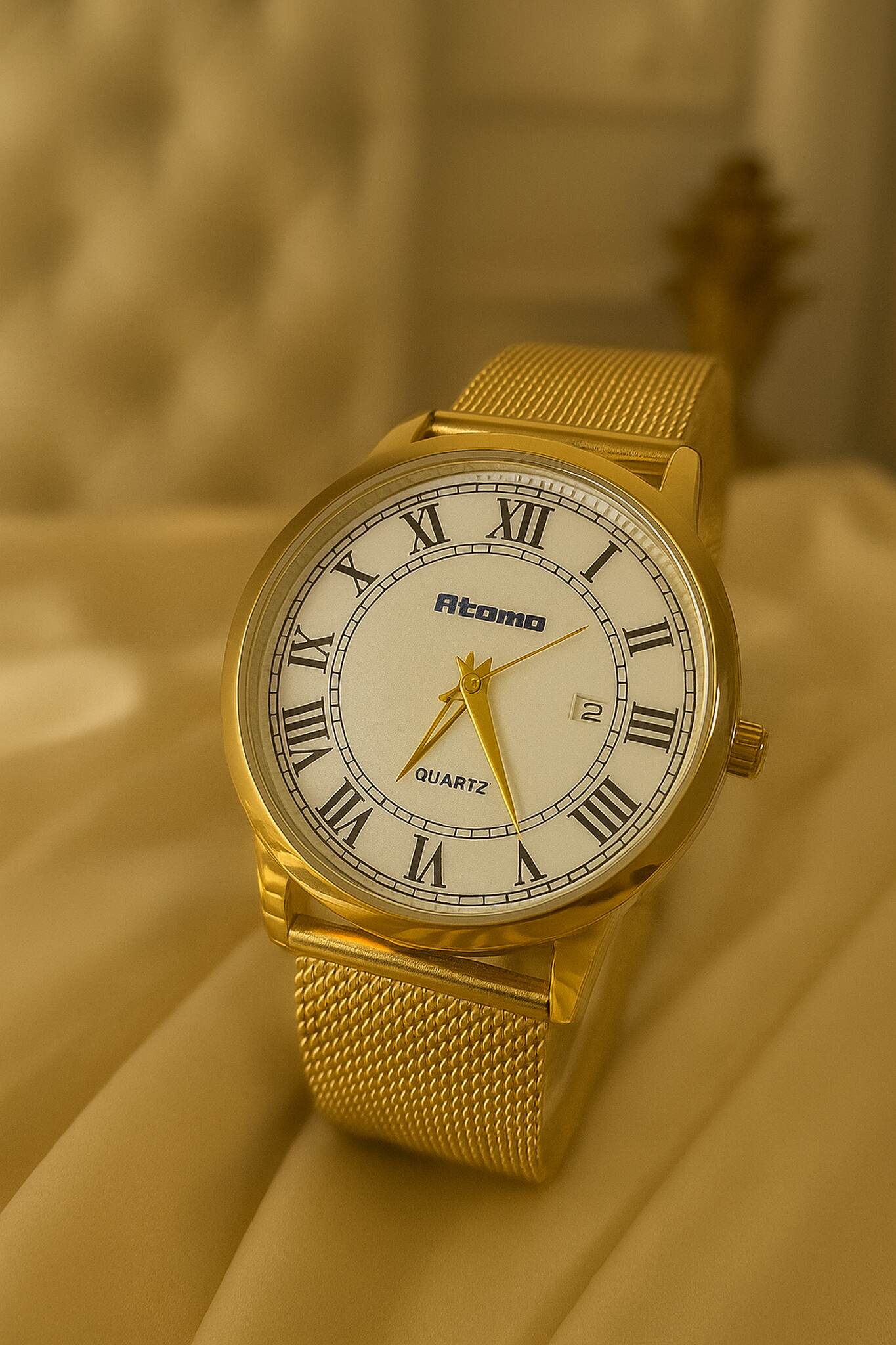 Relógio Feminino Pulseira Esteira Banhado a Ouro Atomo 9187DB