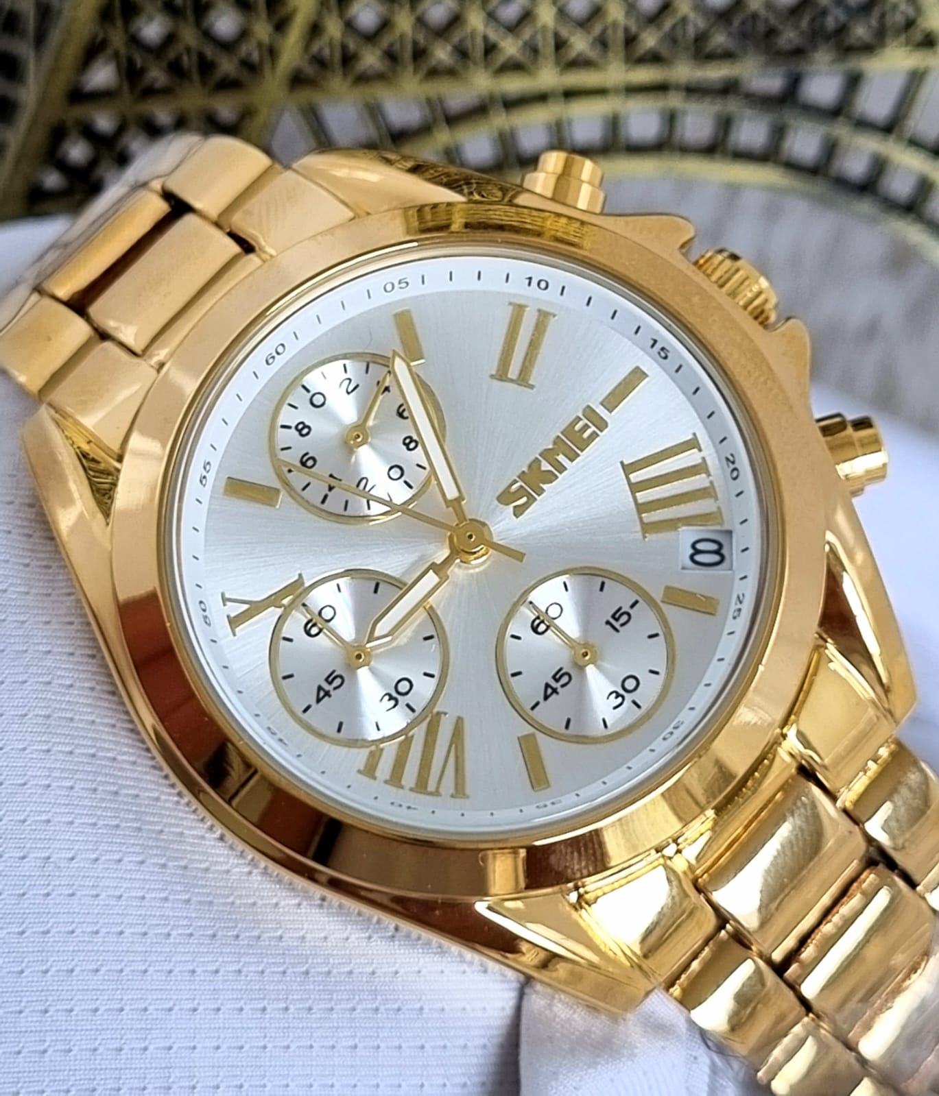 Relógio Feminino Banhado a Ouro Skmei 
