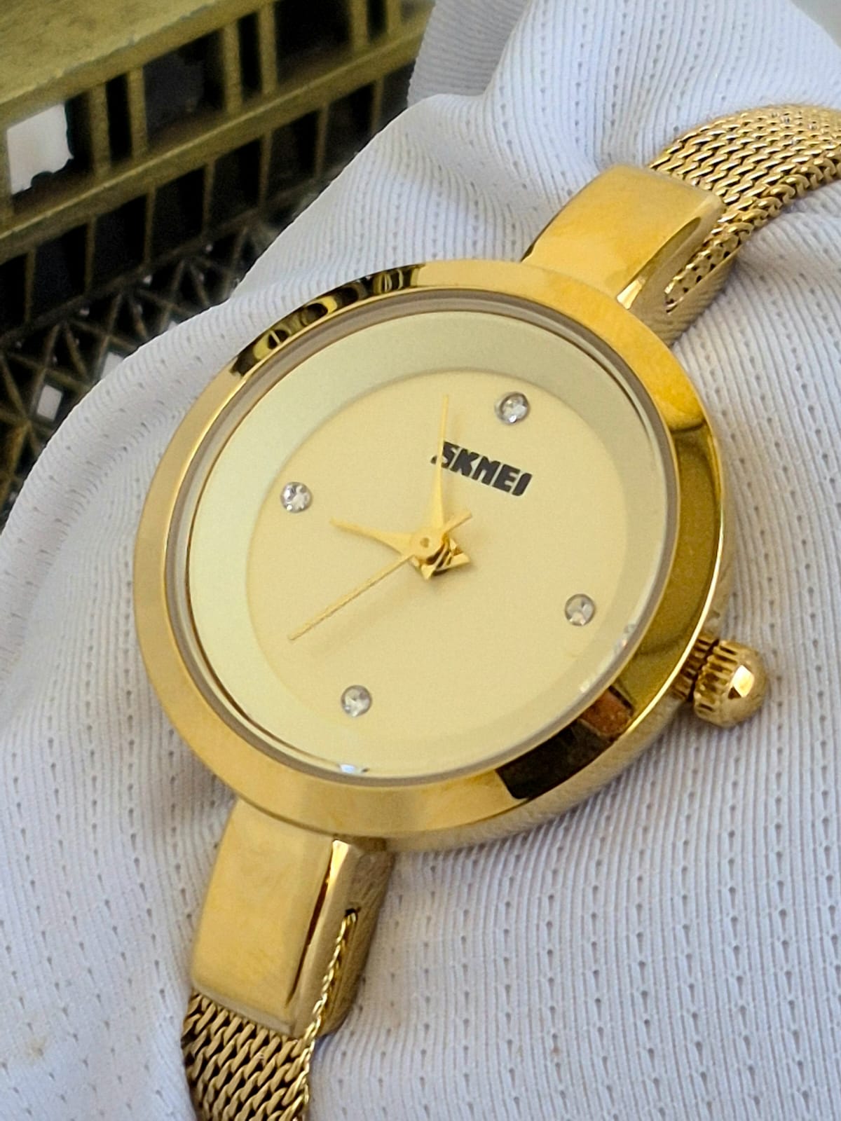 Relógio Feminino Dourado SKMEI 1790