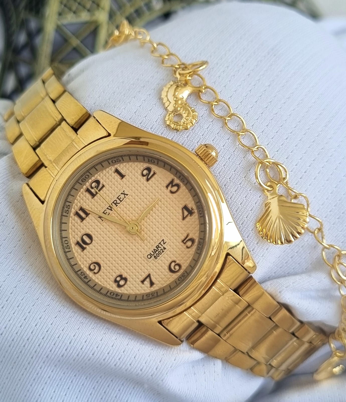 Relógio Newrex Feminino Dourado W1694lV2