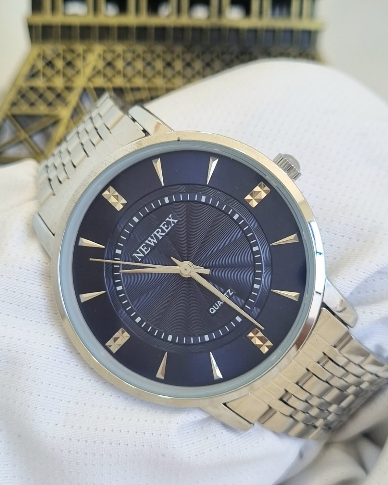 Relógio Feminino Dourado Newrex W1665A