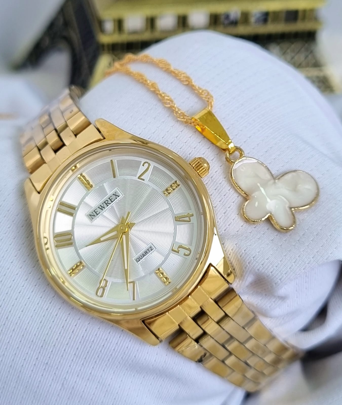 Relógio Newrex Femininino Banhado a ouro W4517lK1