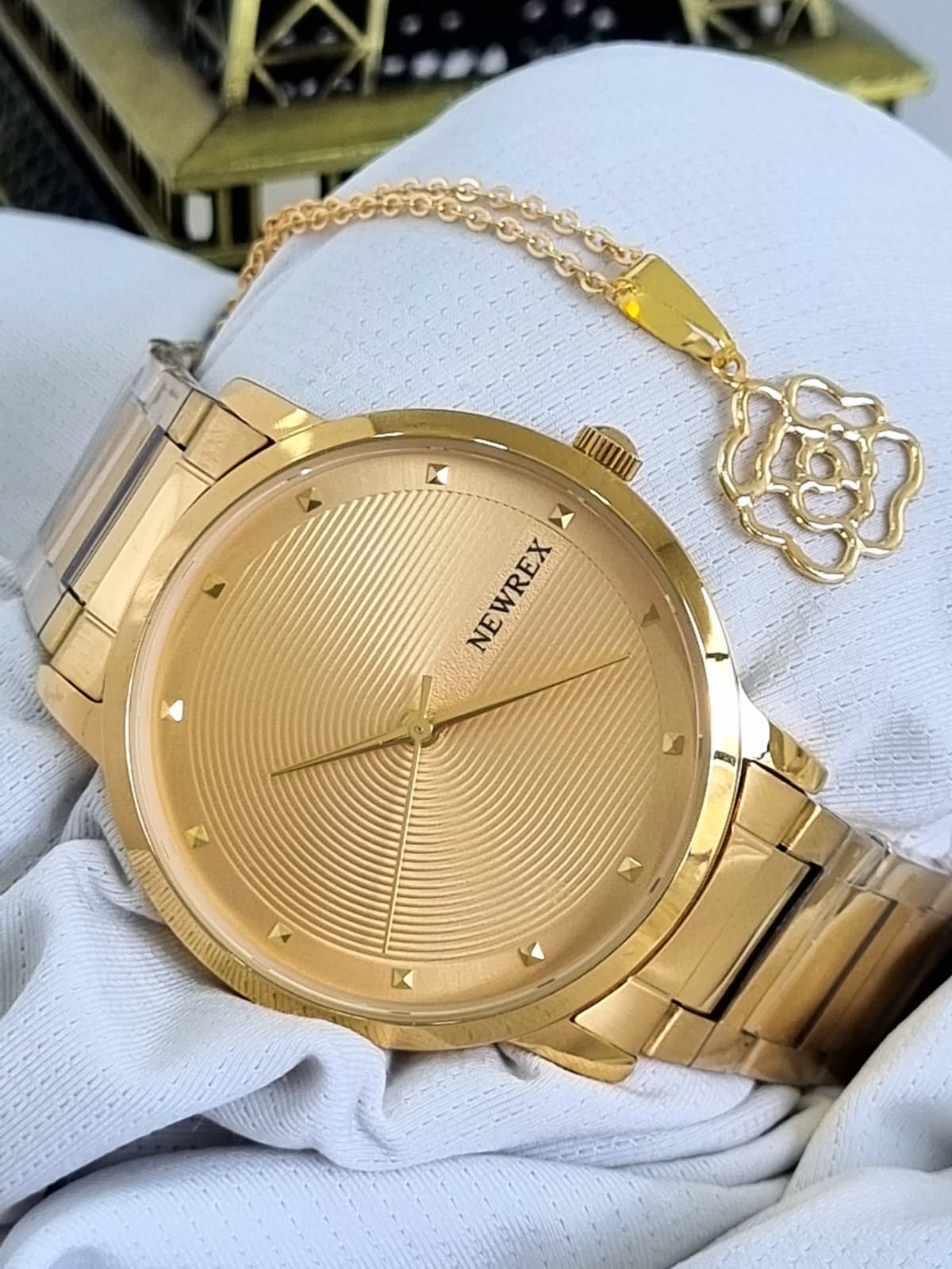 Relógio Newrex Feminino Dourado W1664GK1