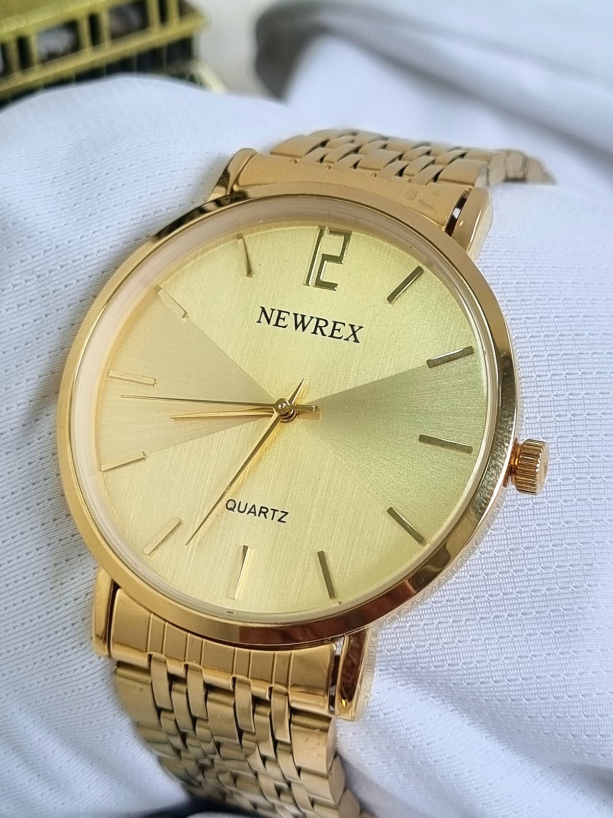 Relógio Newrex Feminino Dourado W1666G