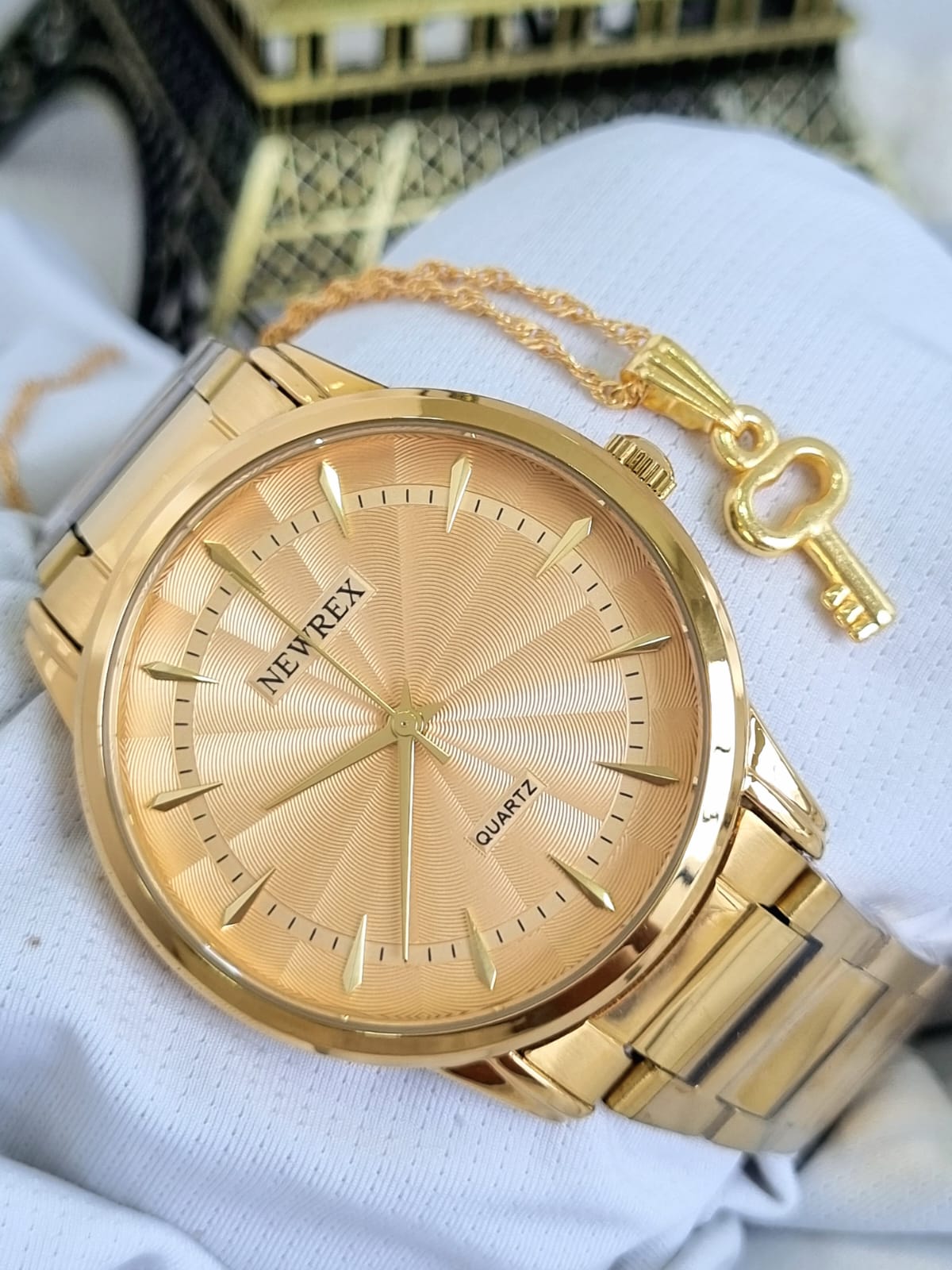Relógio Newrex Feminino Dourado W1683GK1