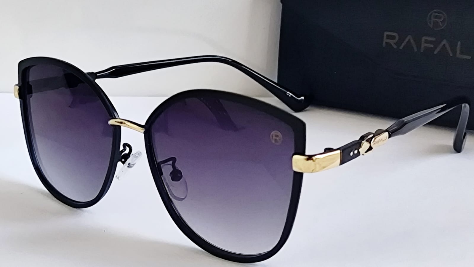 Óculos Sólar Feminino 2550PD