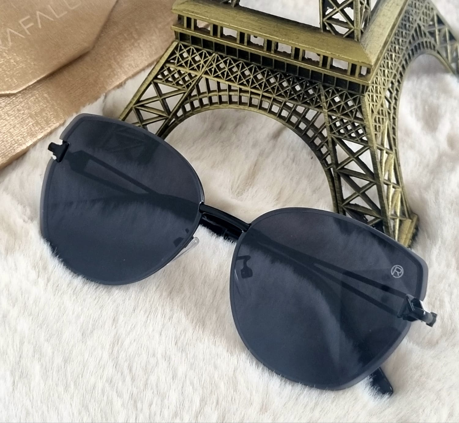 Óculos Sólar Feminino 2566C2