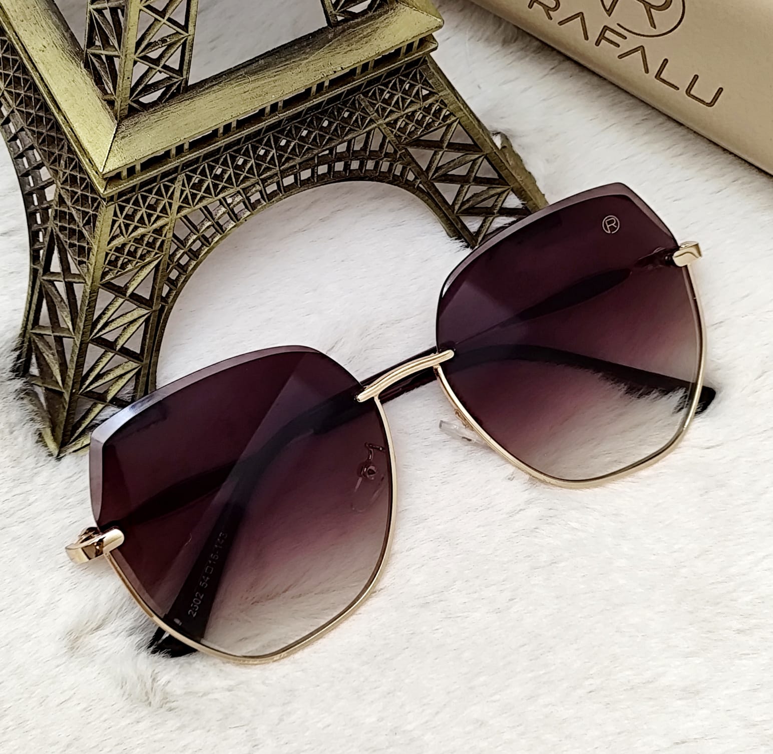 Óculos Solar Feminino Rafalu 2502 C2
