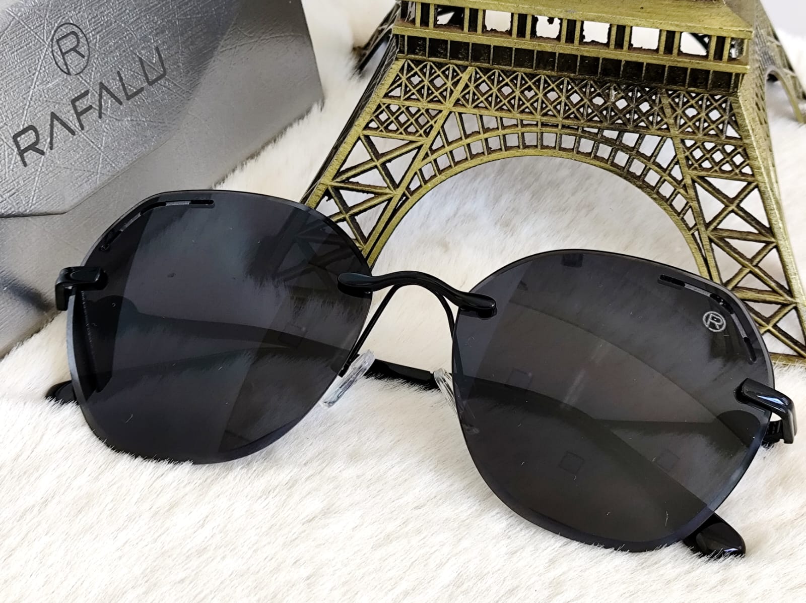 Óculos Solar Feminino Rafalu  2531P Preto