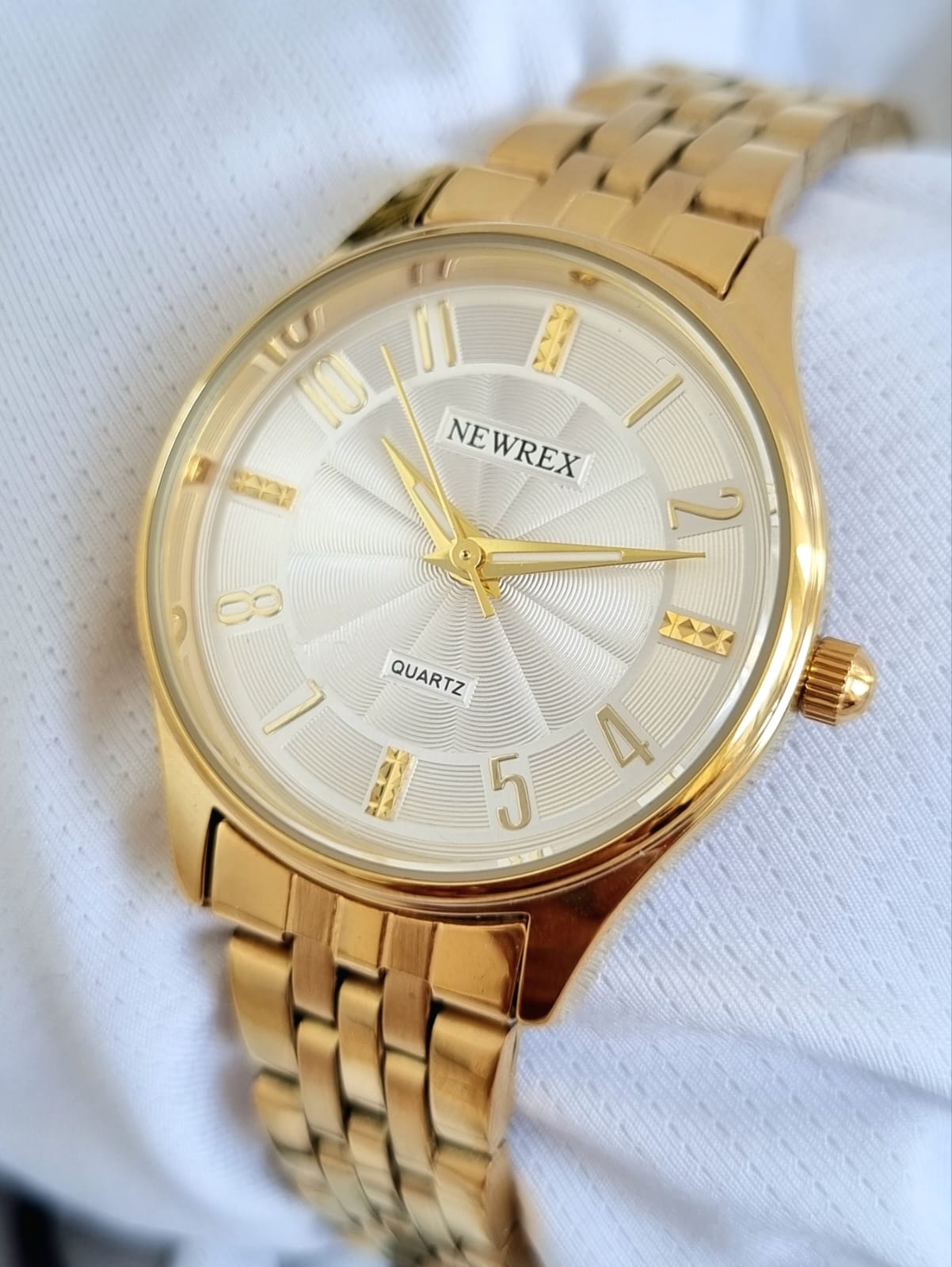 Relógio Newrex Femininino Banhado a ouro W4517l